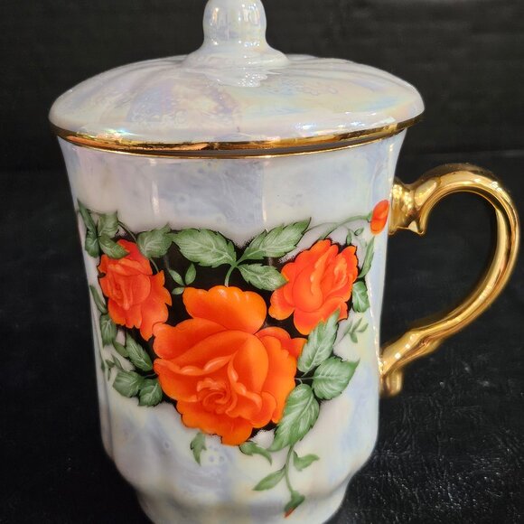 Elegant Pearlescent Porcelain Mug From Czech Republic Mug With Gold Rim Hand Pai - Picture 1 of 9